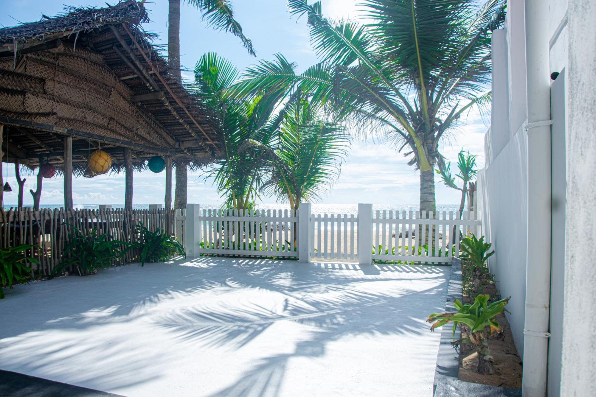 Sailors' Bay Bed & Breakfast Hikkaduwa Ngoại thất bức ảnh
