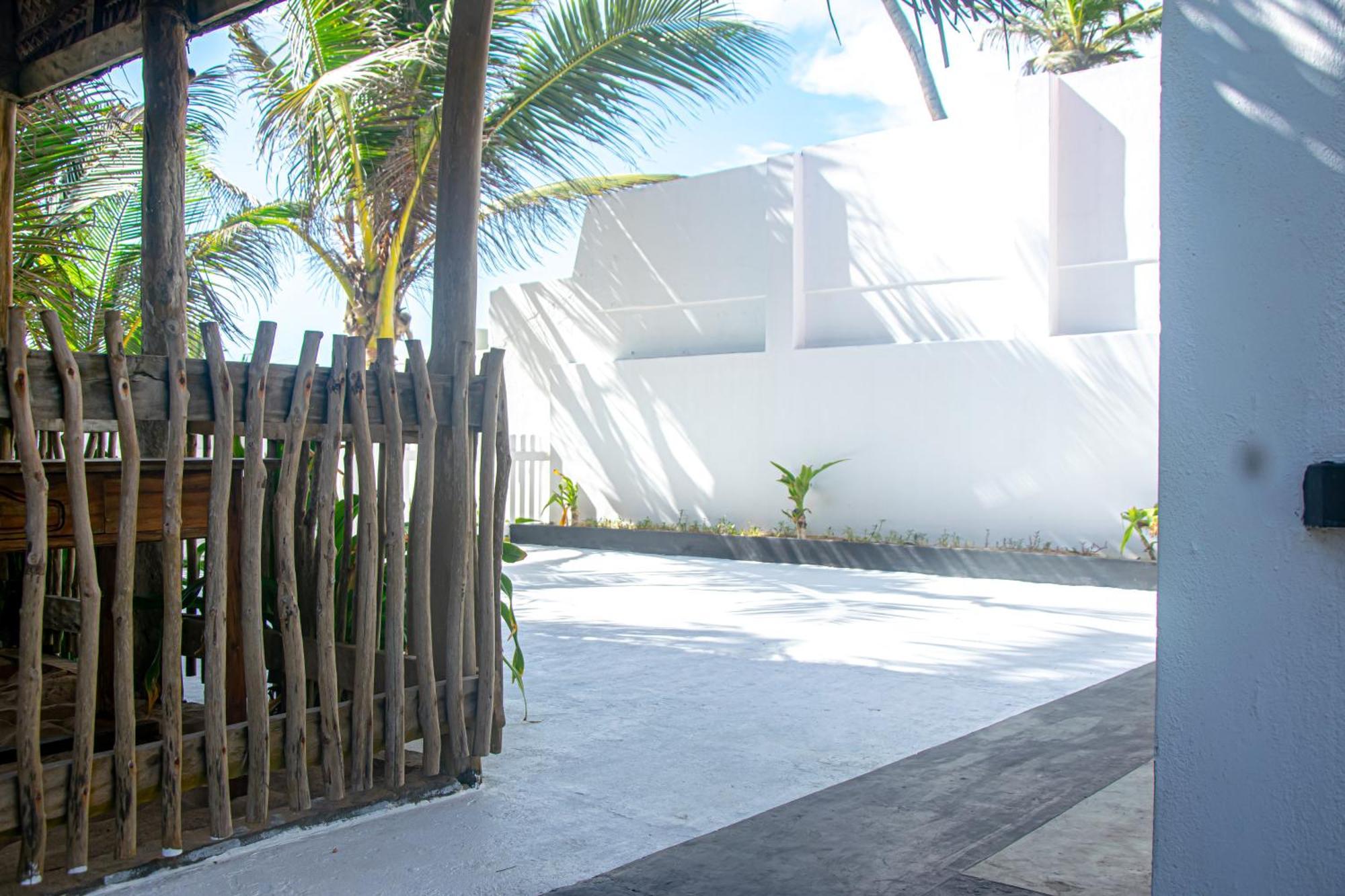 Sailors' Bay Bed & Breakfast Hikkaduwa Ngoại thất bức ảnh