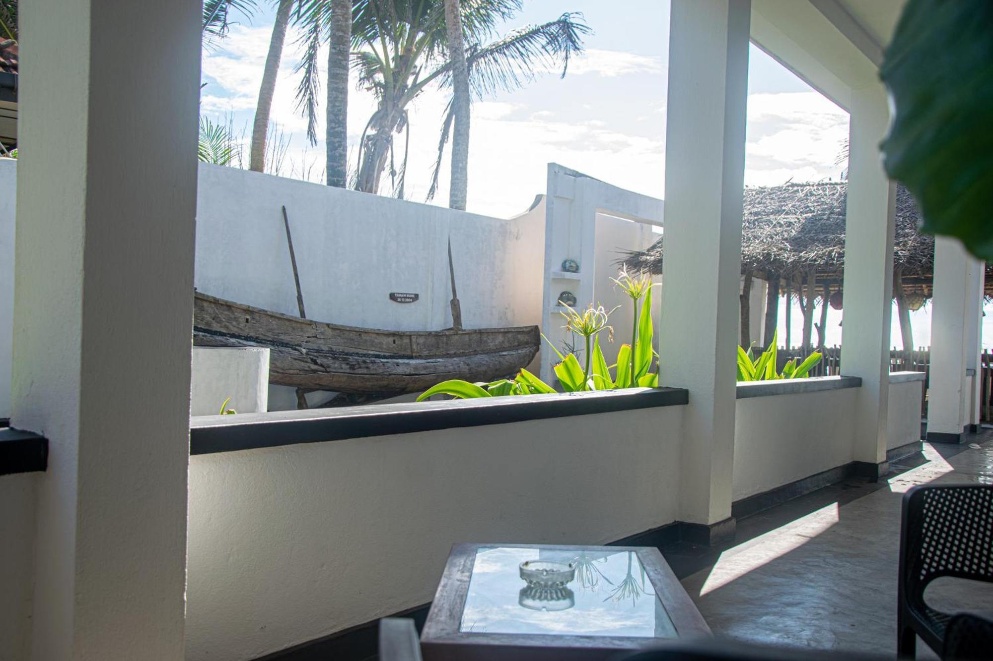 Sailors' Bay Bed & Breakfast Hikkaduwa Ngoại thất bức ảnh