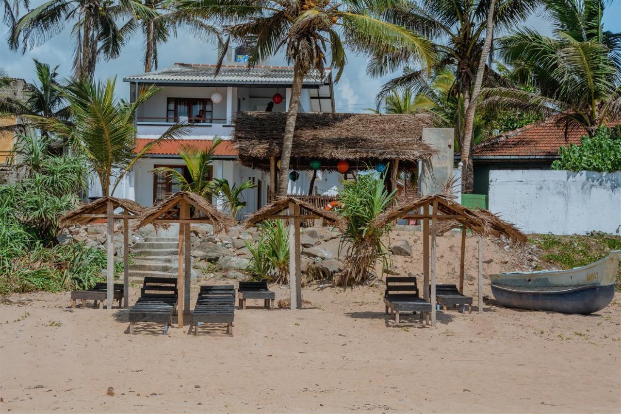 Sailors' Bay Bed & Breakfast Hikkaduwa Ngoại thất bức ảnh