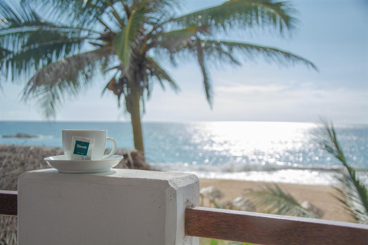 Sailors' Bay Bed & Breakfast Hikkaduwa Ngoại thất bức ảnh